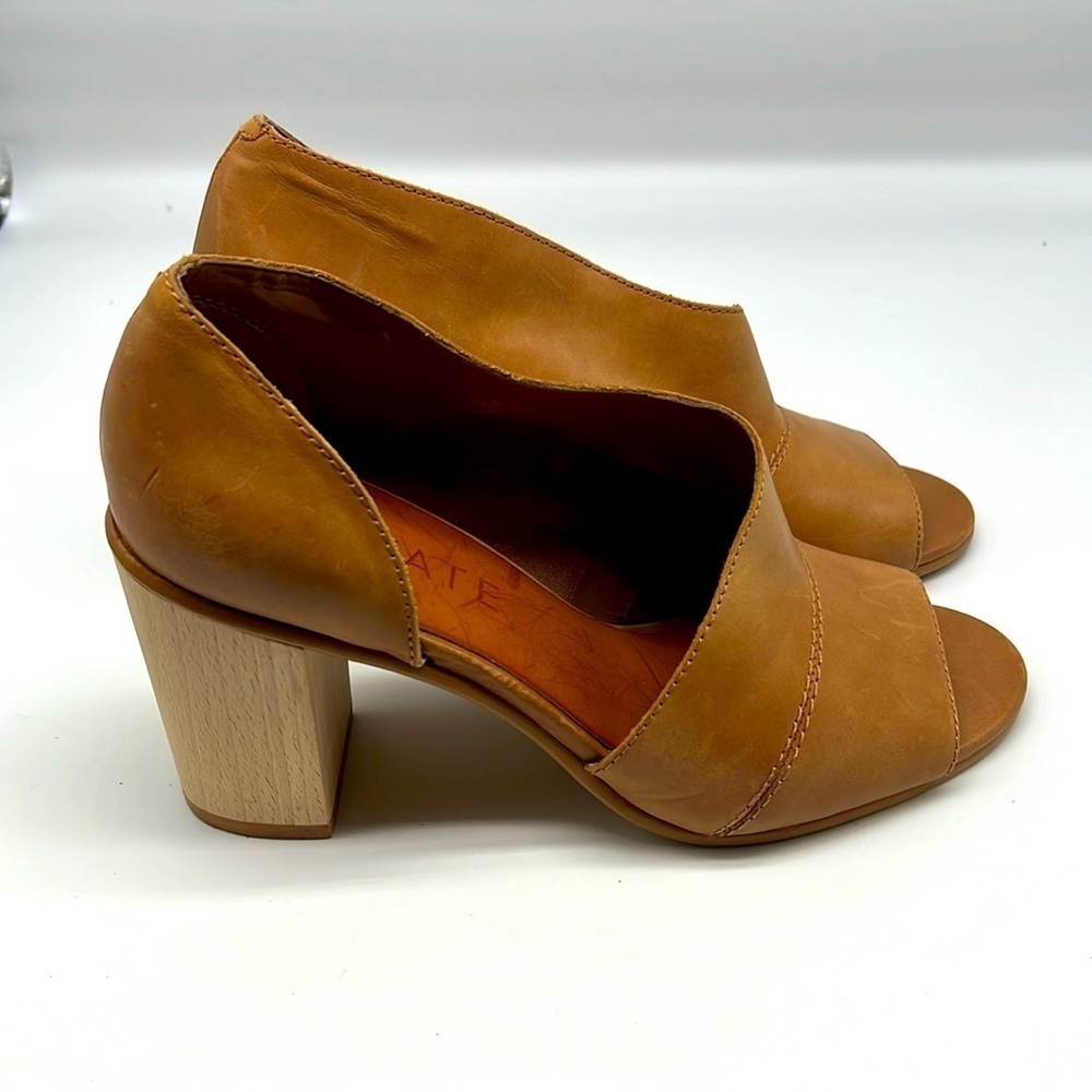 1.State - DβOrsay Amble Block Wood Heel Leather Asymmetrical Open Toe Sandal 9